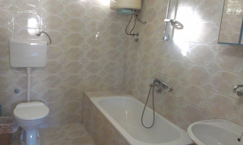 Guesthouse Sinani Ulcinj Habitación foto