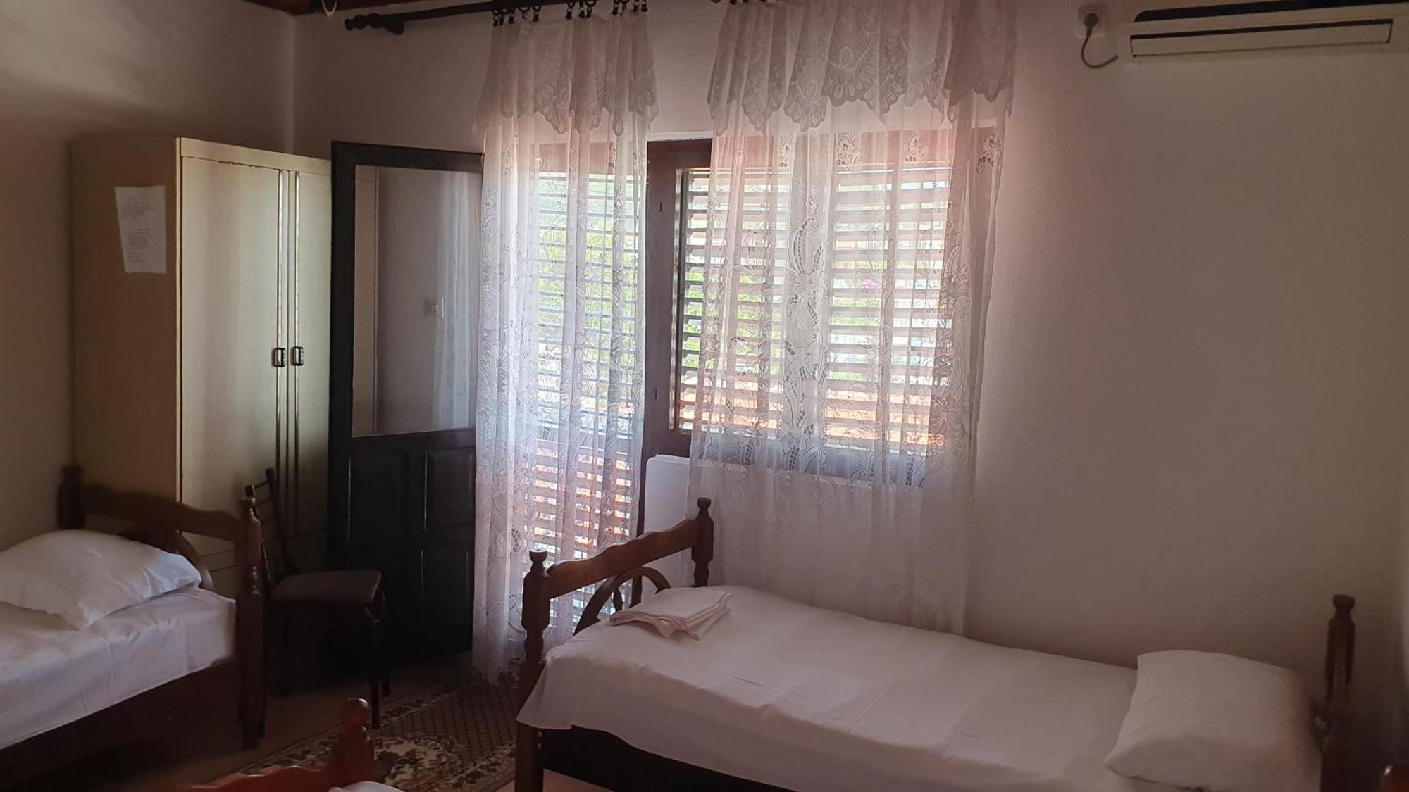 Guesthouse Sinani Ulcinj Exterior foto